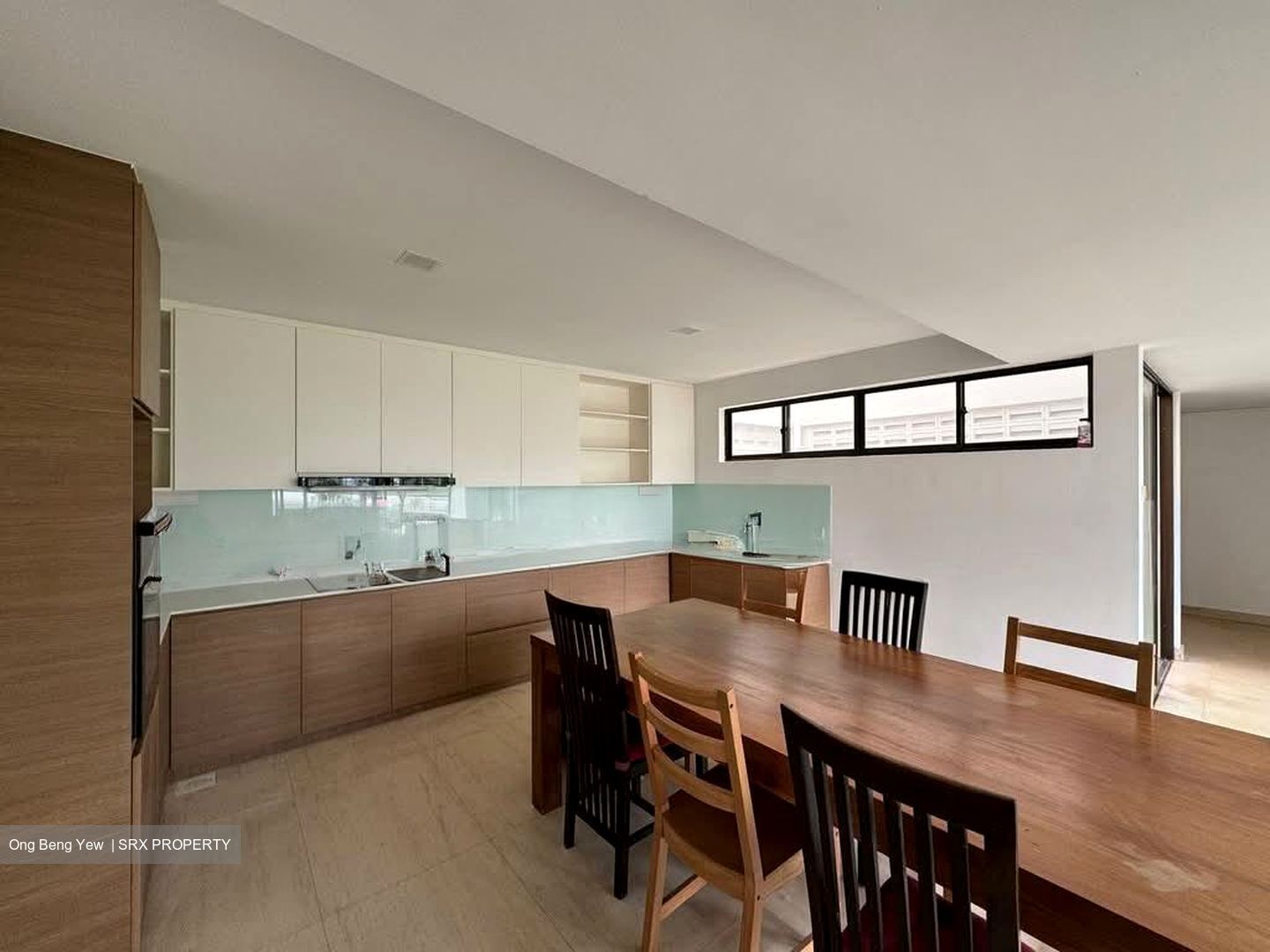Angklong Lane (D20), Terrace #560007161